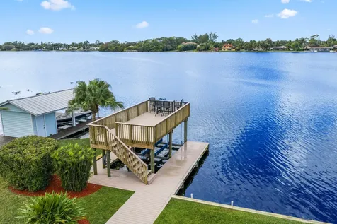 2097 Circle Place Drive Lake Worth FL 33462