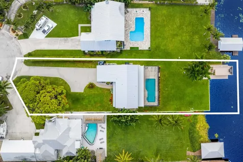 2097 Circle Place Drive Lake Worth FL 33462