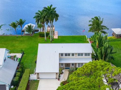 2097 Circle Place Drive Lake Worth FL 33462