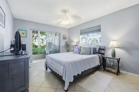 462 Normandy J Delray Beach FL 33484