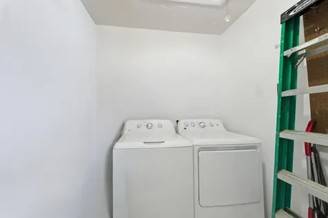 462 Normandy J Delray Beach FL 33484
