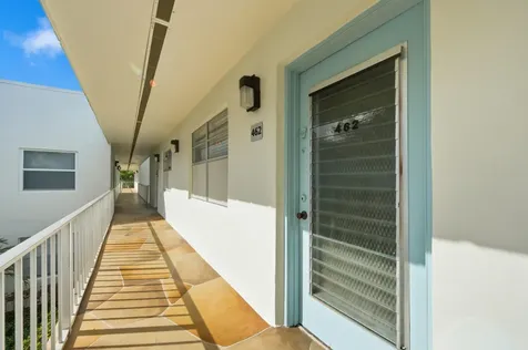 462 Normandy J Delray Beach FL 33484