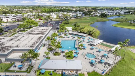 462 Normandy J Delray Beach FL 33484