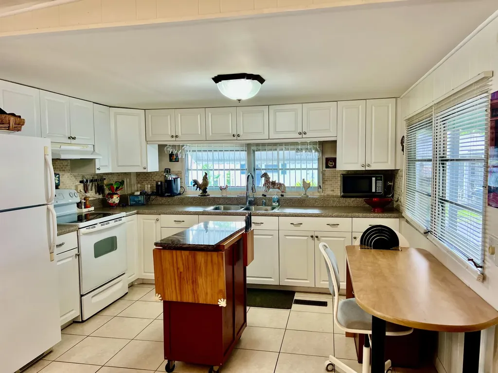 3341 State Street Hollywood FL 33021