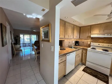 2800 NW 47th Terrace Lauderdale Lakes FL 33313