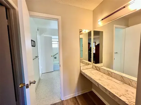 2800 NW 47th Terrace Lauderdale Lakes FL 33313