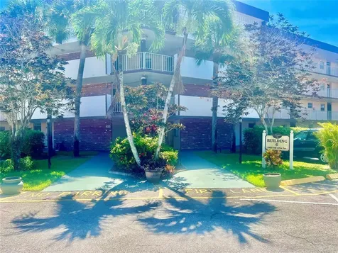 2800 NW 47th Terrace Lauderdale Lakes FL 33313