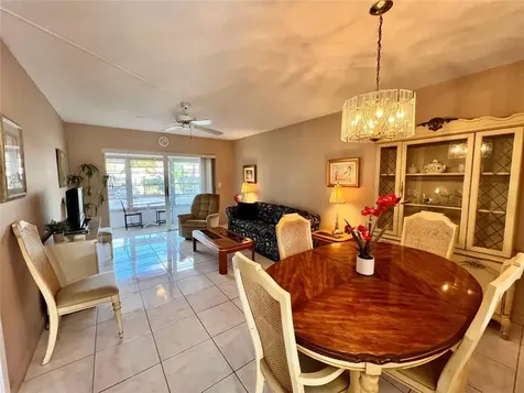 2800 NW 47th Terrace Lauderdale Lakes FL 33313