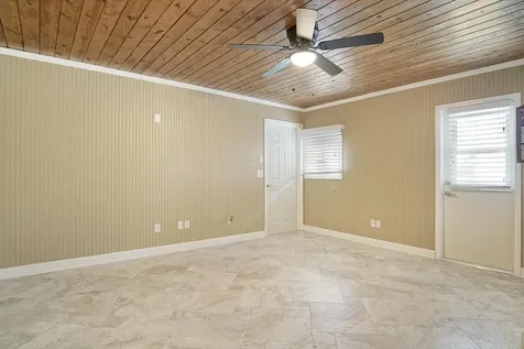 2486 Sw Waikiki Street Port Saint Lucie FL 34953