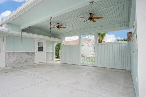 2486 Sw Waikiki Street Port Saint Lucie FL 34953