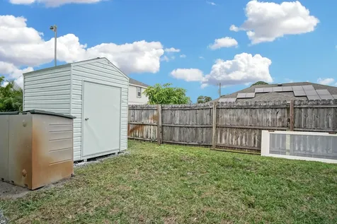 2486 Sw Waikiki Street Port Saint Lucie FL 34953