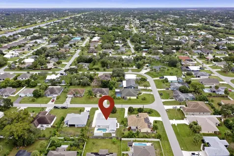 2486 Sw Waikiki Street Port Saint Lucie FL 34953