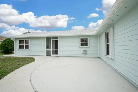 2486 Sw Waikiki Street Port Saint Lucie FL 34953