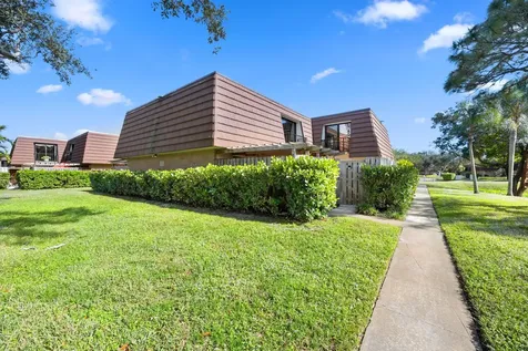 1907 19th Lane Palm Beach Gardens FL 33418