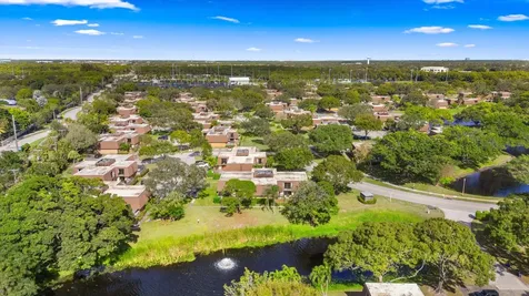 1907 19th Lane Palm Beach Gardens FL 33418