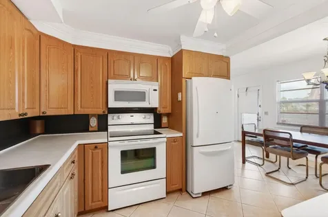 3007 Yarmouth A Boca Raton FL 33434