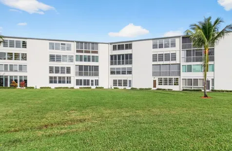 3007 Yarmouth A Boca Raton FL 33434