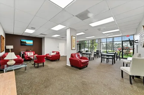 2425 Presidential Way West Palm Beach FL 33401