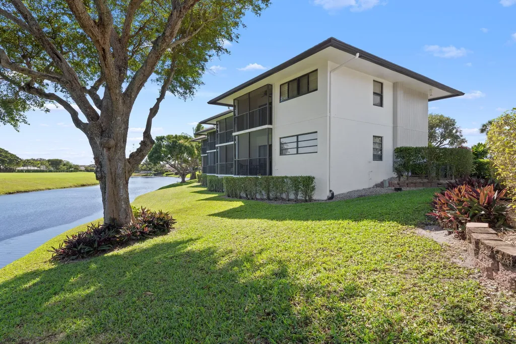 451 Greensward Lane Delray Beach FL 33445