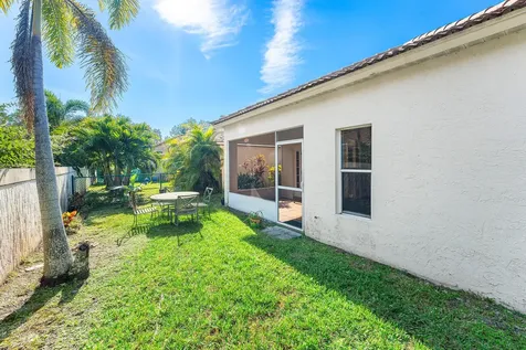2100 Bonisle Circle Riviera Beach FL 33418