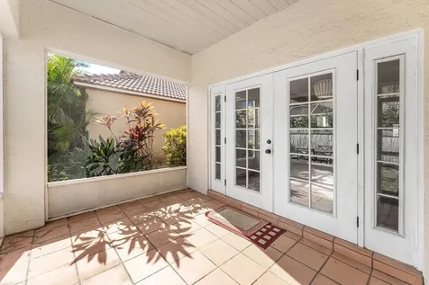 2100 Bonisle Circle Riviera Beach FL 33418