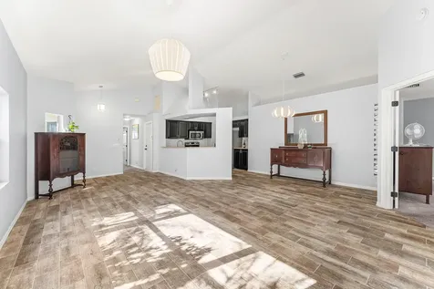 2100 Bonisle Circle Riviera Beach FL 33418