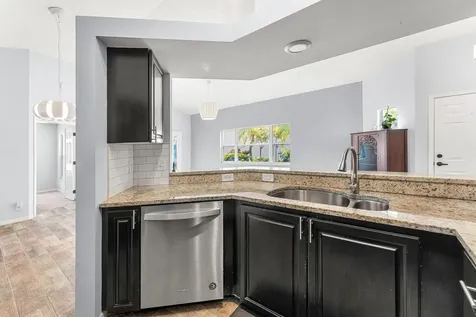 2100 Bonisle Circle Riviera Beach FL 33418