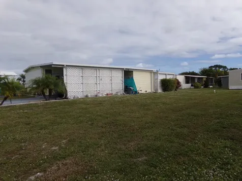9005 Fomento Bay Boynton Beach FL 33436