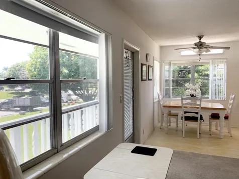 85 Salisbury D West Palm Beach FL 33417