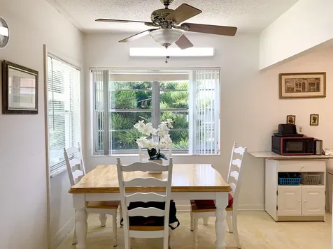 85 Salisbury D West Palm Beach FL 33417