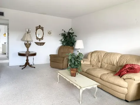 85 Salisbury D West Palm Beach FL 33417