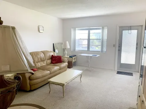 85 Salisbury D West Palm Beach FL 33417