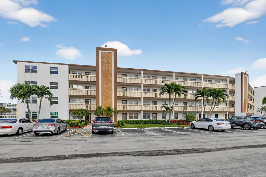 4051 Guildford C Boca Raton FL 33434