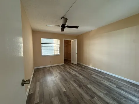 4053 Hythe C Boca Raton FL 33434