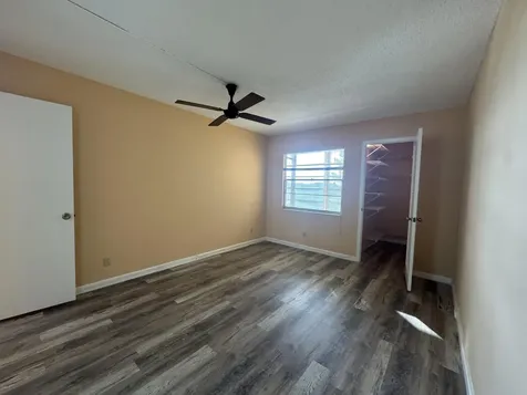 4053 Hythe C Boca Raton FL 33434
