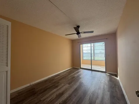 4053 Hythe C Boca Raton FL 33434