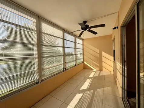 4053 Hythe C Boca Raton FL 33434
