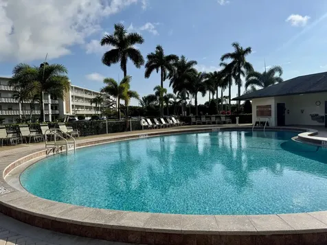 4053 Hythe C Boca Raton FL 33434