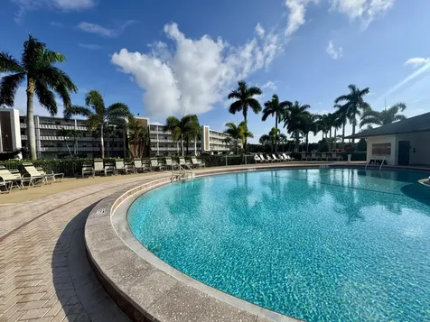 4053 Hythe C Boca Raton FL 33434