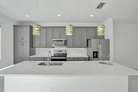 612 Parsons Way Deerfield Beach FL 33442