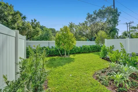 612 Parsons Way Deerfield Beach FL 33442