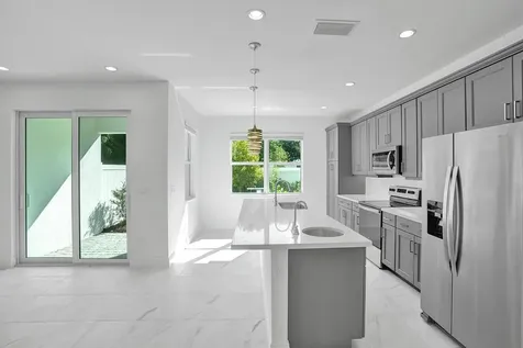 612 Parsons Way Deerfield Beach FL 33442