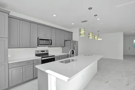 612 Parsons Way Deerfield Beach FL 33442