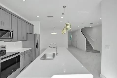 612 Parsons Way Deerfield Beach FL 33442