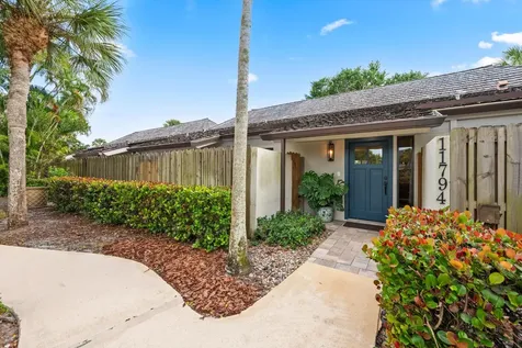 11794 Wimbledon Circle Wellington FL 33414