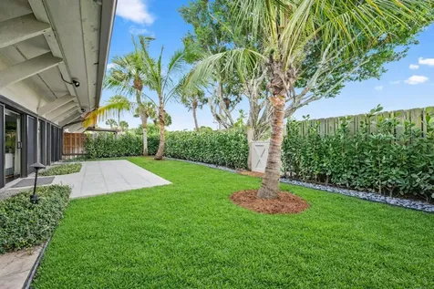 11794 Wimbledon Circle Wellington FL 33414