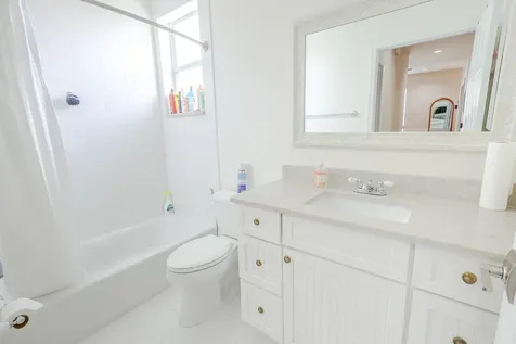 8550 Via Romana Boca Raton FL 33496