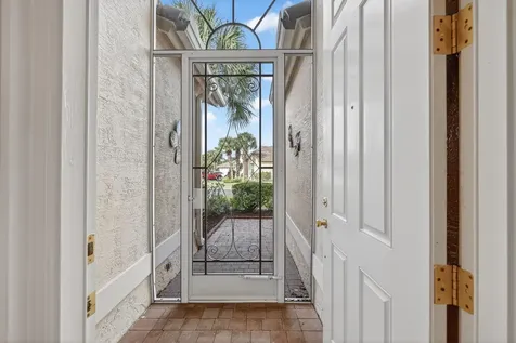 357 Nw Springview Loop Port Saint Lucie FL 34986