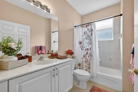 357 Nw Springview Loop Port Saint Lucie FL 34986