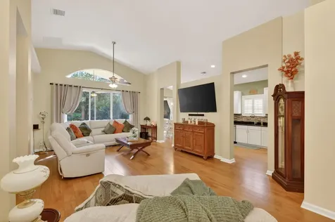 357 Nw Springview Loop Port Saint Lucie FL 34986